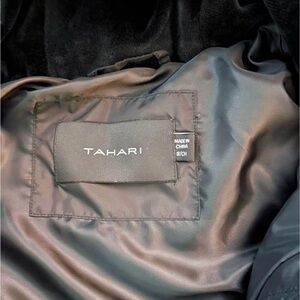 Tahari Elegant Black Outerwear